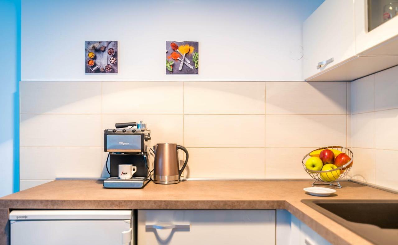 Market Apartment *