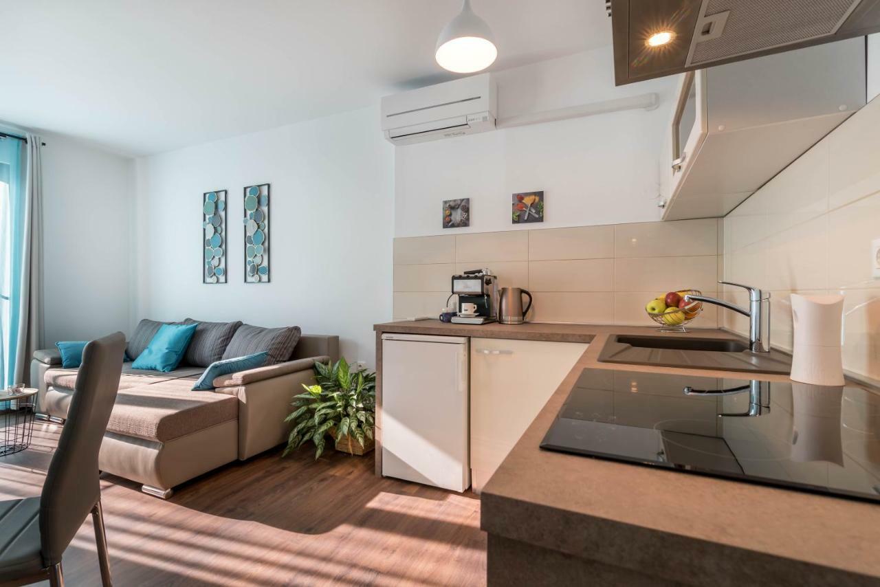 Market Apartment *